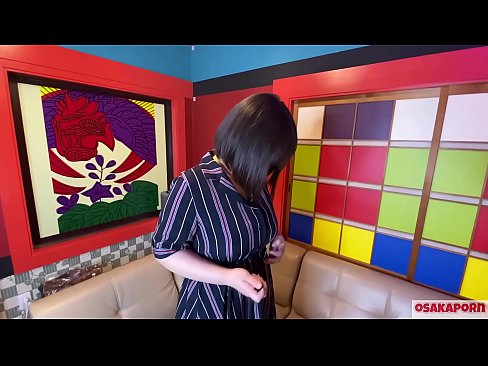 ❤️ جاپاني پياري وڏي سيني سان گڏ جنسي رانديڪن سان مشت زني ڪري ٿي ۽ هڪ orgasm آهي. هوءَ هڪ انٽرويو ۾ پنهنجي ڀوائتي تجربي بابت ڳالهائي ٿي. وڏيون چوڙيون ۽ وارن واري بلت زور سان روئي رهي آهي. اوساڪاپورن ❌❤